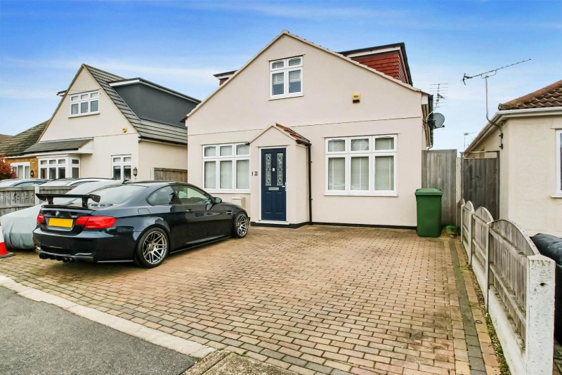 Images for Sunningdale Road, RAINHAM EAID:fordycefurnivallapi BID:2